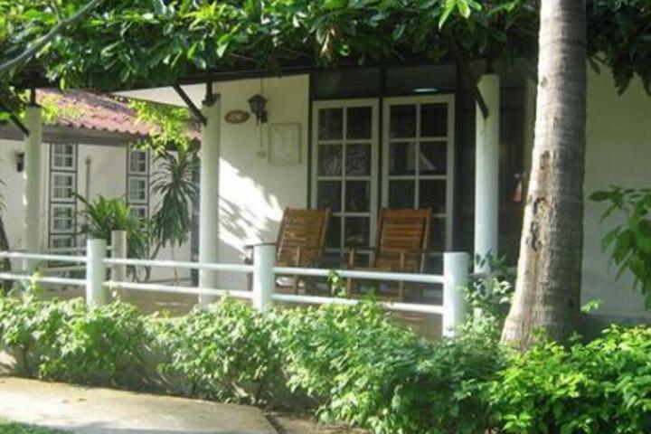 Escudo Beach Club Hotel