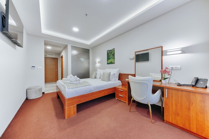 Room 11 of 56