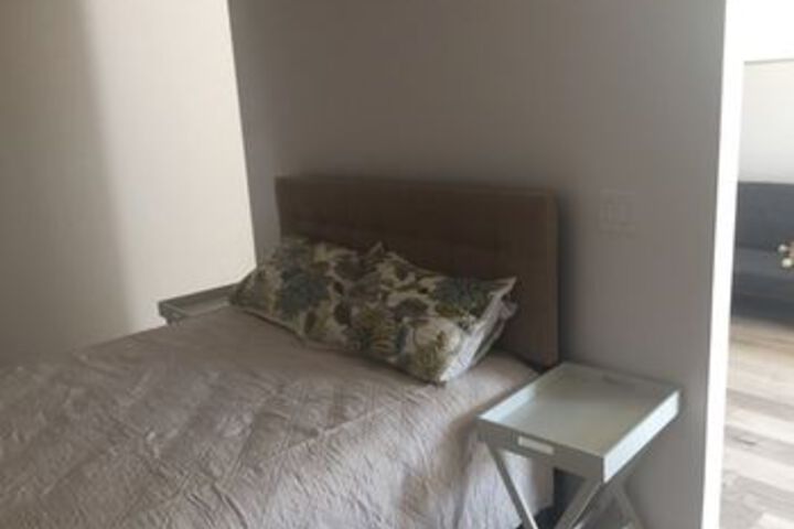 Room 7 of 14