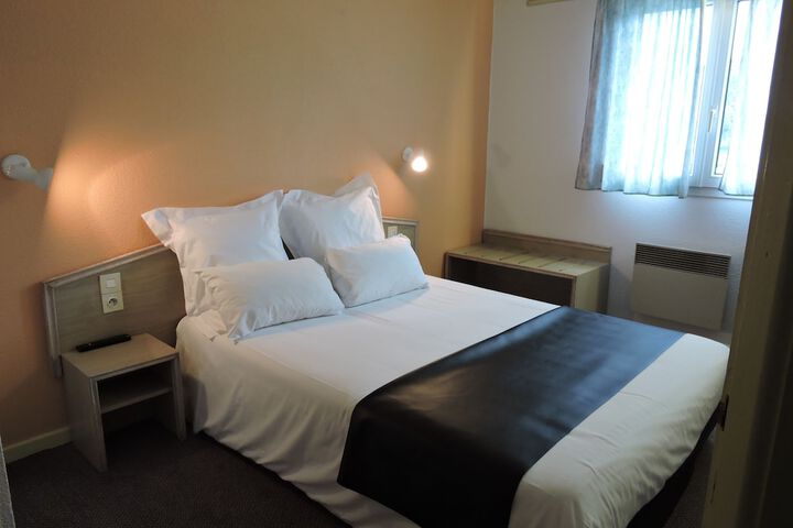 Room 12 of 39