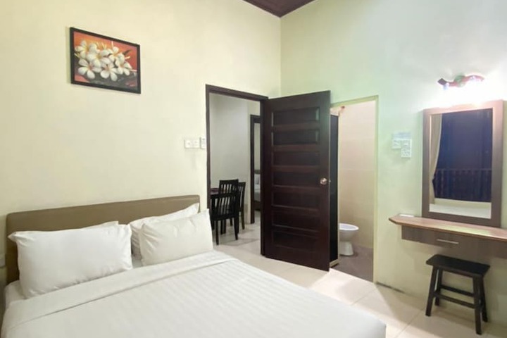 Room 12 of 48
