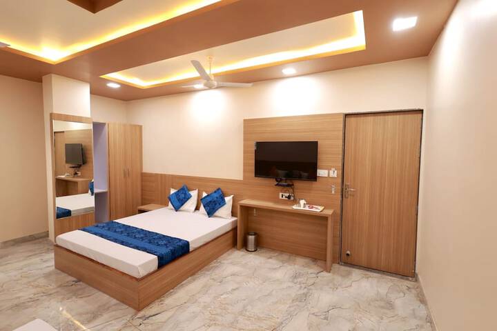 Room 6 of 38