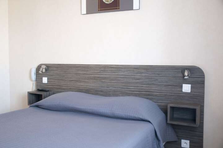 Room 17 of 45