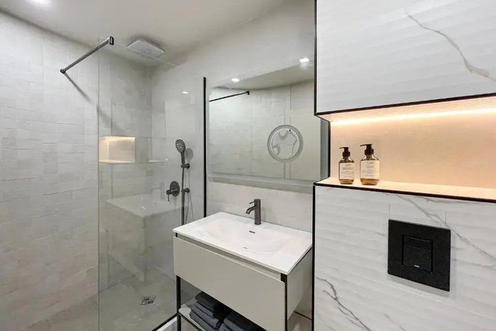 Bath Interior