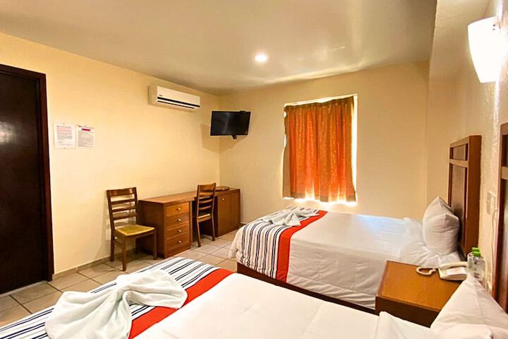 Room 10 of 31