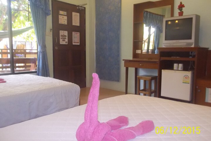 Room 9 of 36