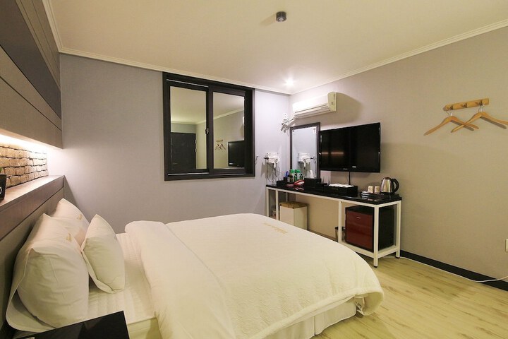 Room 56 of 118
