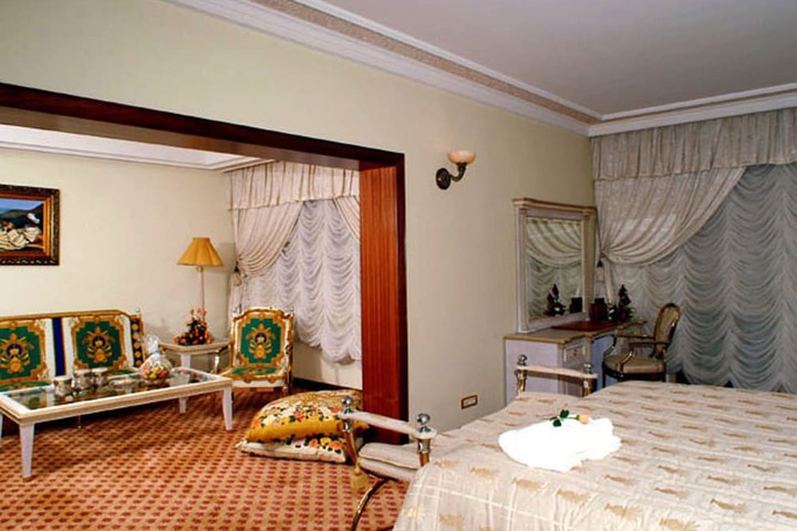 Room 45 of 86