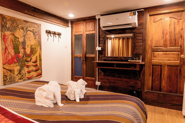 Room 12 of 86
