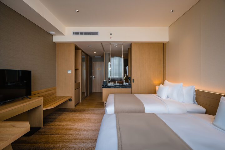 Room 42 of 139