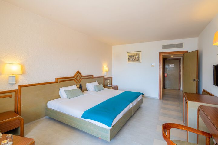 Room 20 of 72