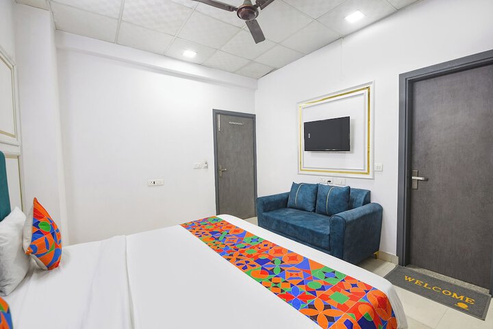 Room 15 of 29