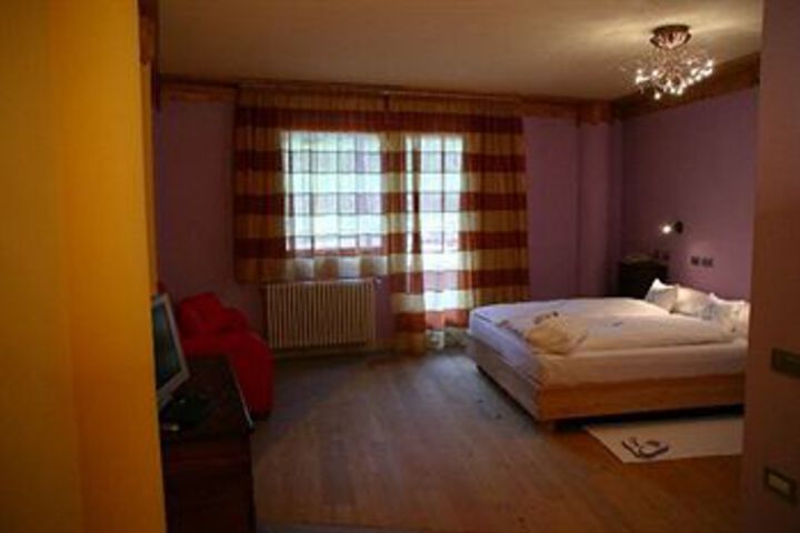 Room 14 of 45