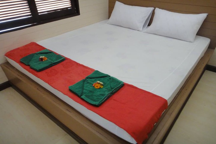 Room 5 of 35
