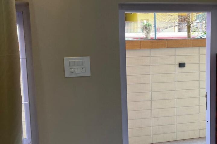 Room 11 of 25
