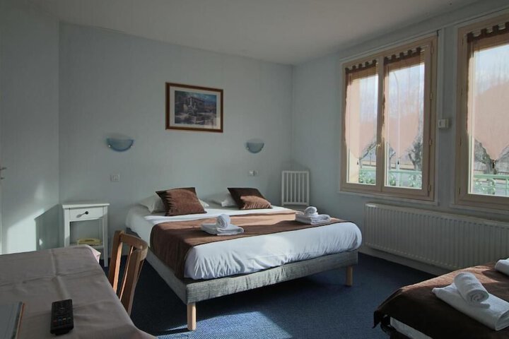 Room 13 of 44