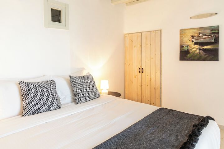 Room 47 of 173