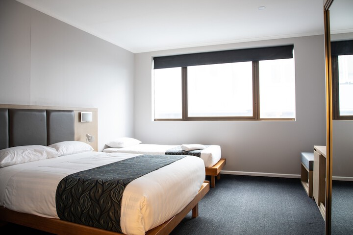Room 8 of 36