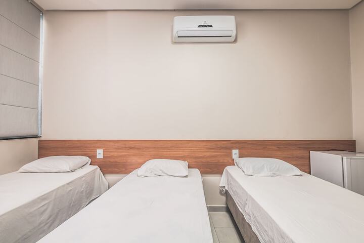 Room 6 of 33