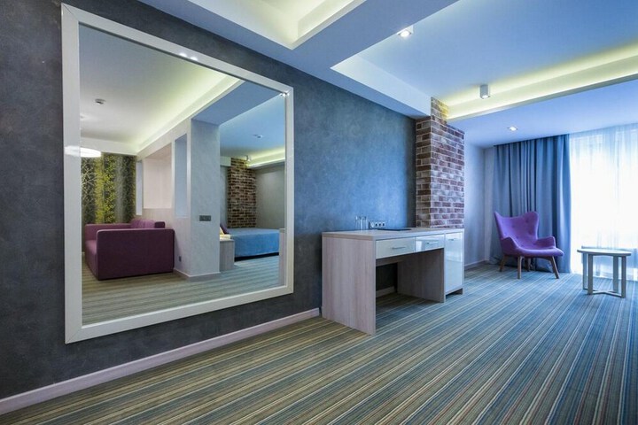 Room 18 of 39