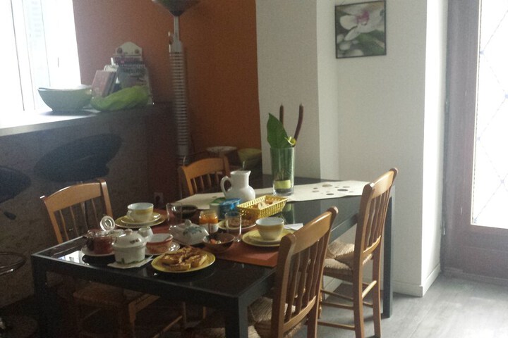 Breakfast/Coffee Service 14 of 16