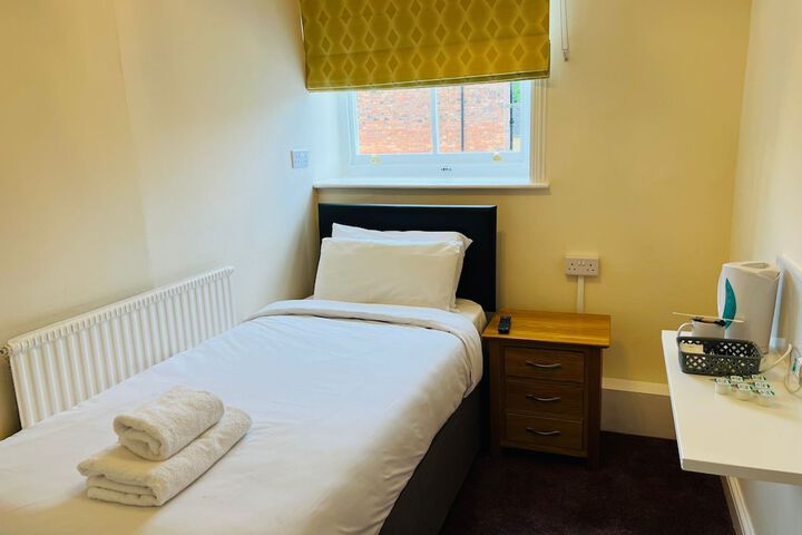 Room 20 of 33