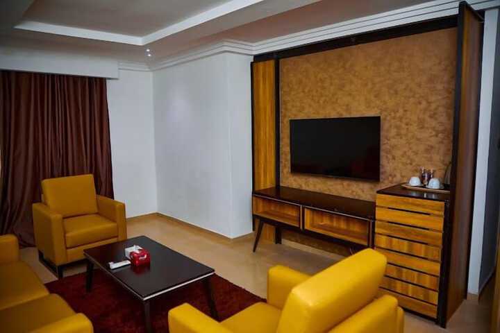 Room 21 of 63