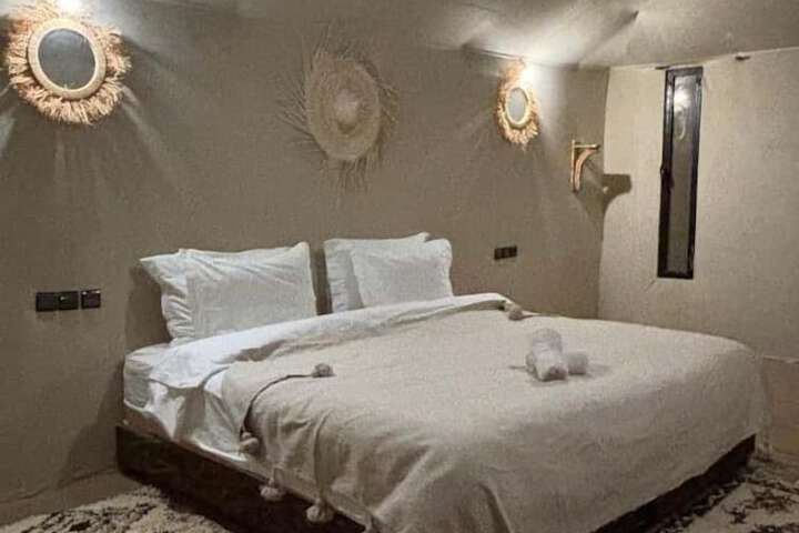 Room 4 of 35