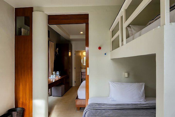 Room 25 of 71