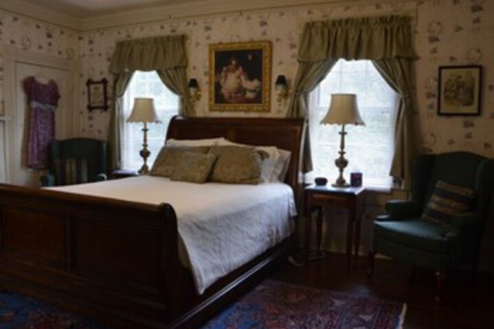 Room 10 of 29