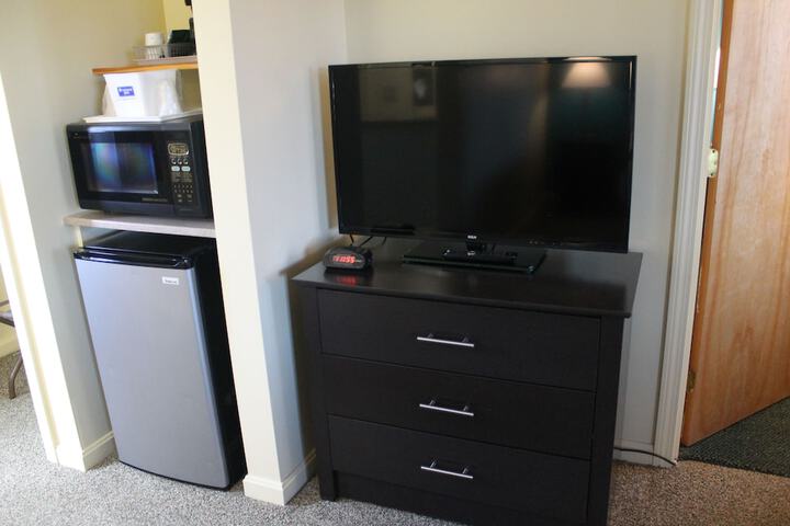 Room 6 of 101