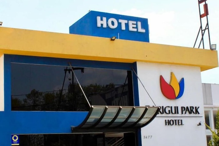Hotel 43 of 44