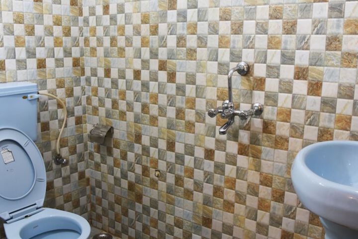 Room 5 of 7