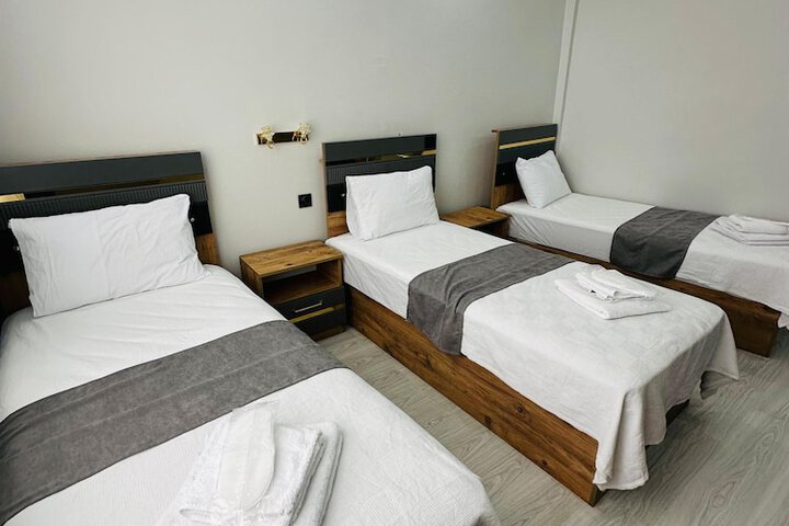Room 9 of 21