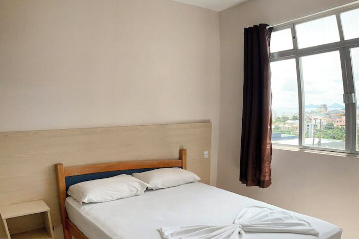 Room 2 of 9