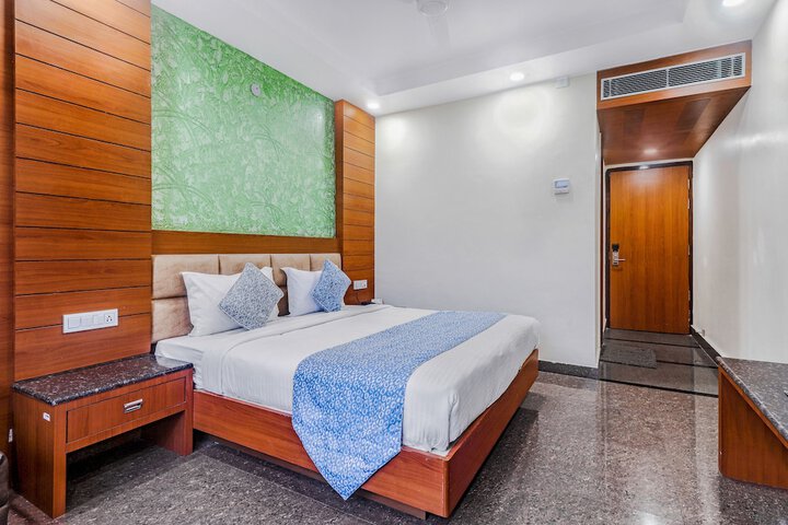 Room 21 of 44