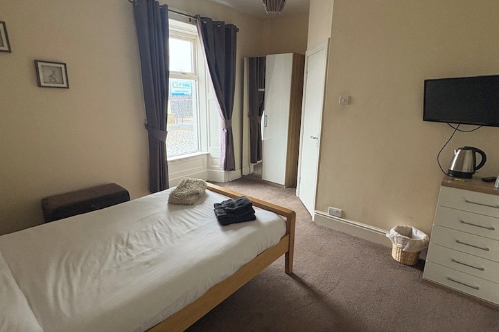 Room 14 of 23