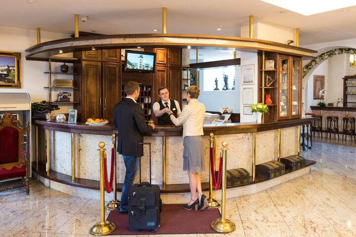 Hotel Lobby