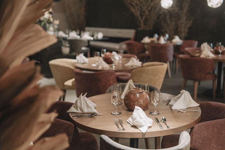 Dining 99 of 145