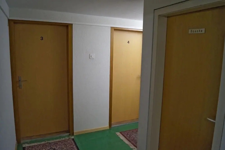 Room 15 of 26