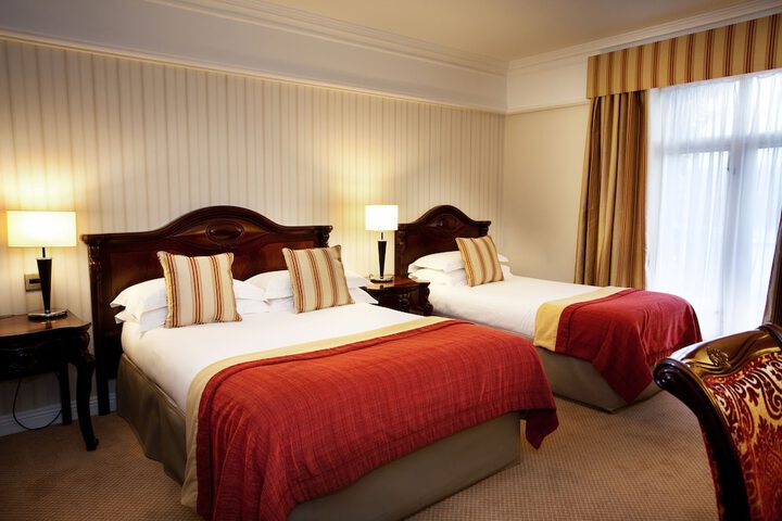 Room 10 of 62