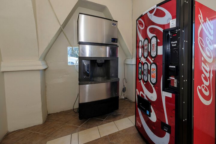 Vending machine
