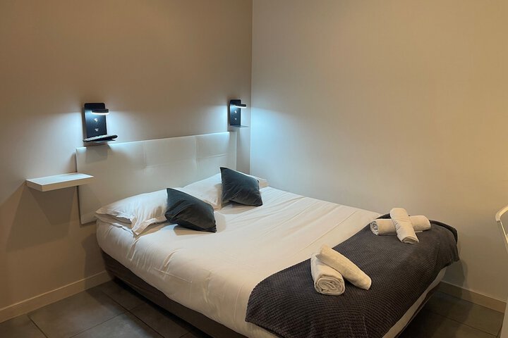 Room 48 of 82