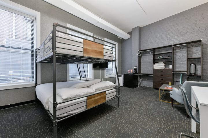 Room 12 of 46