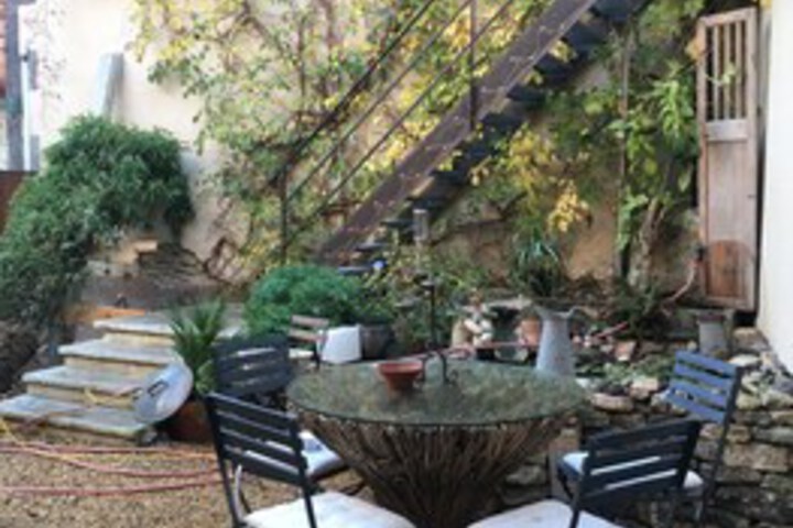 Hotel Exterior 11 of 49