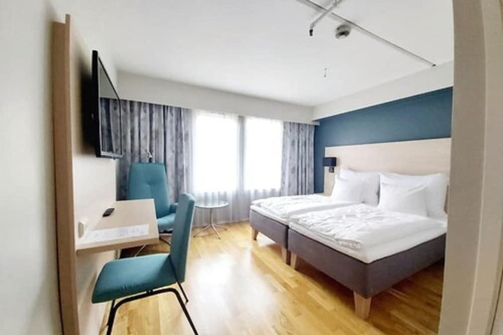 Room 7 of 41