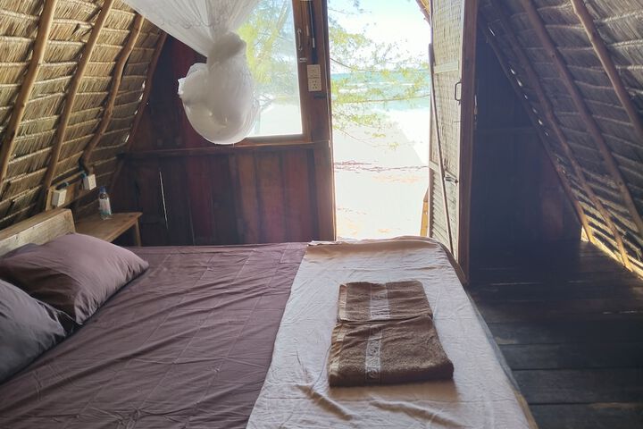 Room 8 of 35
