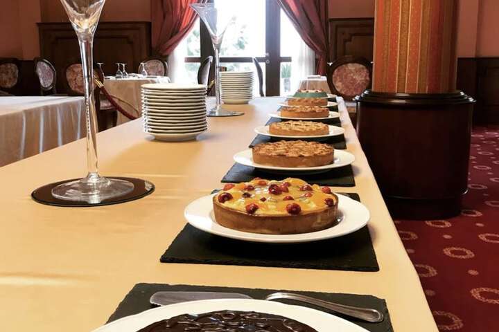 Breakfast/Coffee Service 40 of 68