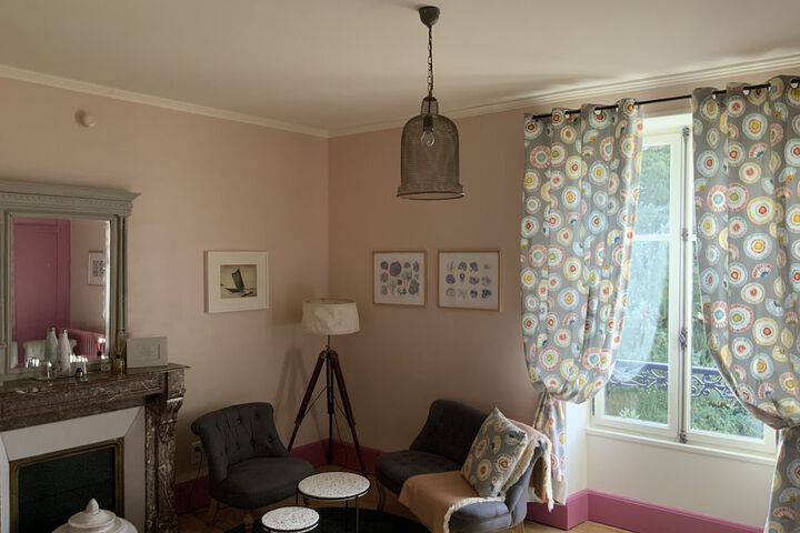 Room 13 of 36