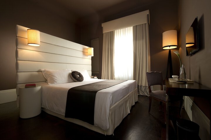 Room 5 of 23